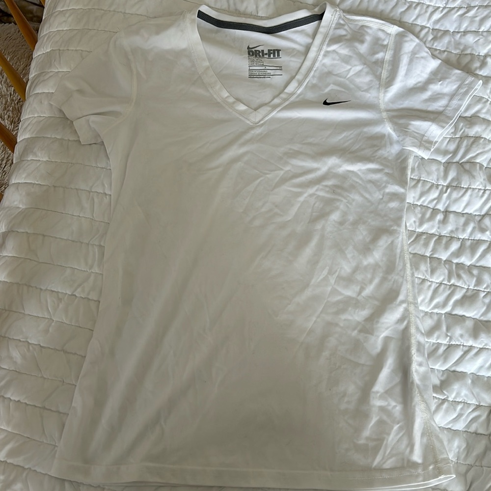 Nike Dry-Fit V-Neck